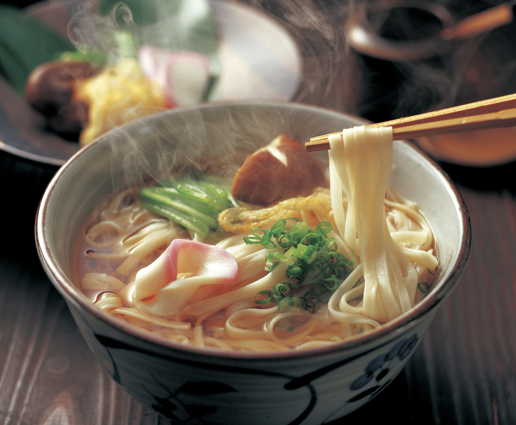 4-3. 秋田の郷土料理:日本三大うどん「稲庭うどん」と「きりたんぽ」
